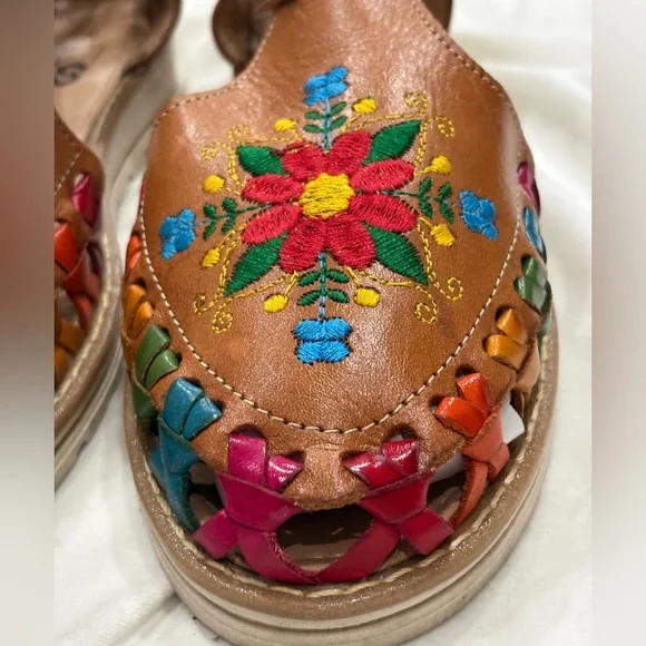Mexican Huaraches Caleton Artesanias Leather Sandals Embroidered Size 9 Colorful - Picture 2 of 5